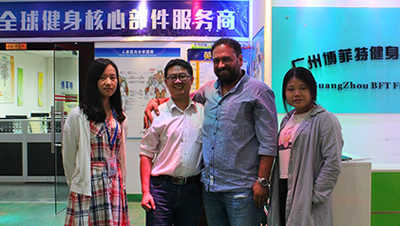 黎巴嫩客戶來中國找健身器材批發商