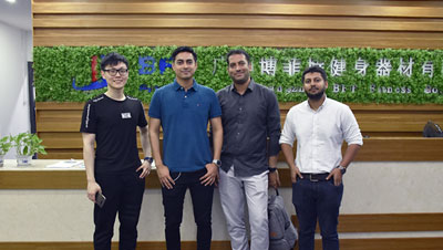 孟加拉客戶來中國采購健身房器材