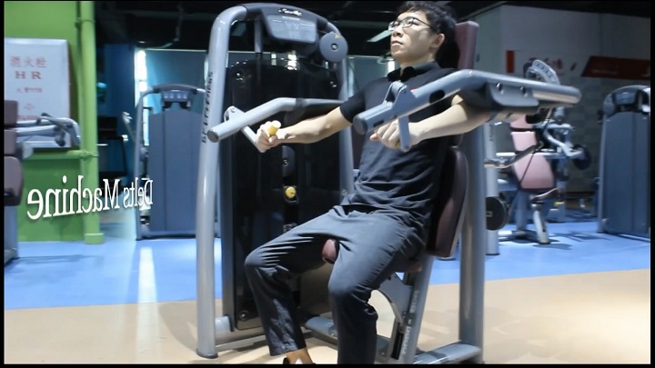 坐姿推肩樱桃视频污在线观看